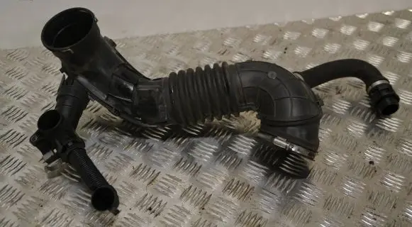 BMW 3 E90 E91 Breather/breather pipe/hose 8650910