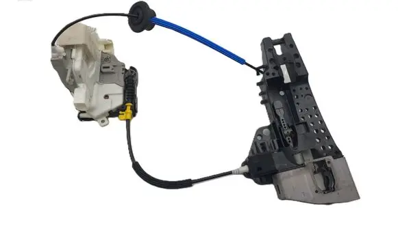 Audi A5 Front door lock 8J1837015F