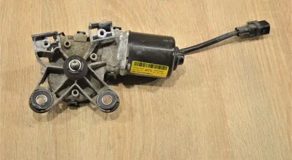 Chevrolet Captiva Wiper motor 20829044