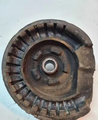 Volvo S60 Coil spring mount 8646713