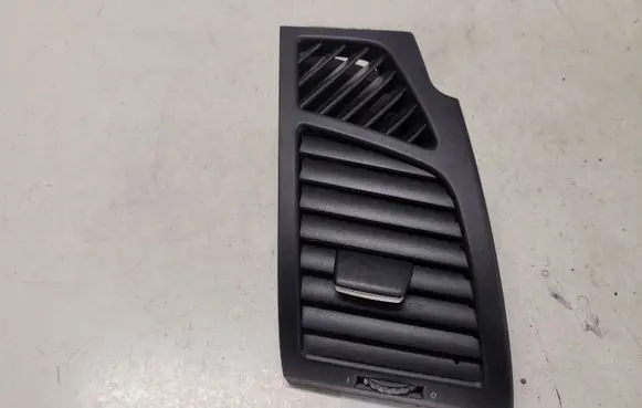 BMW 1 E81 E87 Dashboard side air vent grill/cover trim 705918812 P010204439 5160