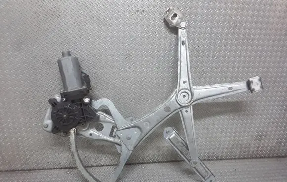 Mercedes-Benz E W210 Front door window regulator with motor 0130821671