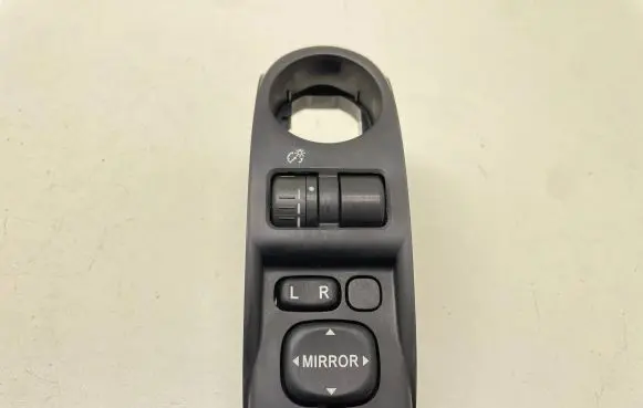 Subaru Forester SH Wing mirror switch 83002FG040