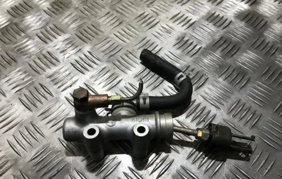 Lexus IS 220D-250-350 Clutch master cylinder
