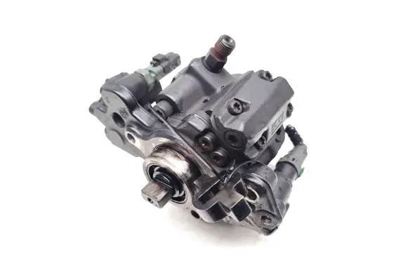 Ford Kuga II Fuel injection high pressure pump 9687959180 9424A050A