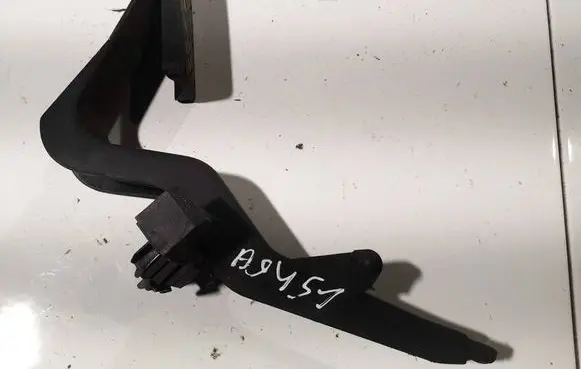 Audi A4 S4 B5 8D Accelerator throttle pedal