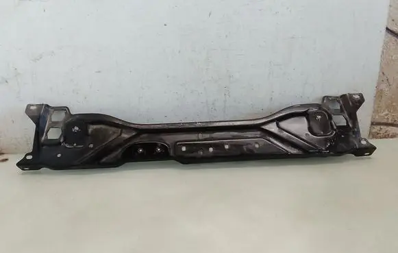 Top upper radiator support slam panel
