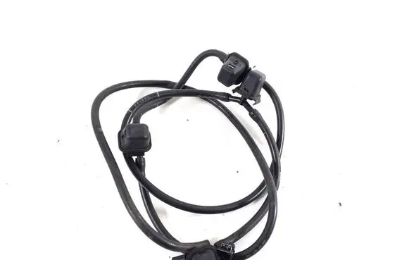 Mercedes-Benz GLS X166 Windshield washer spray nozzle 