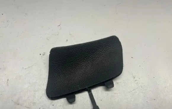 Dodge Durango III Front door card panel trim 665921024