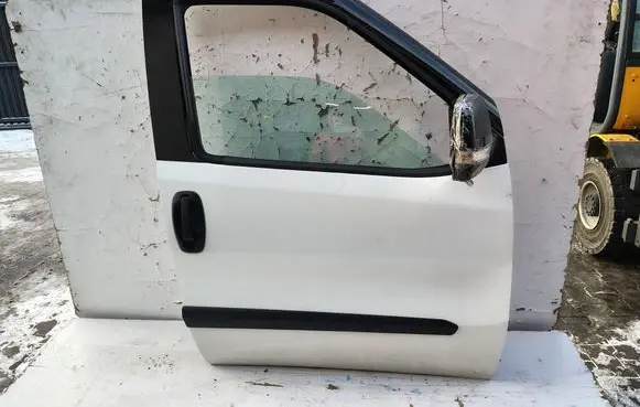 Fiat Doblo Front door 