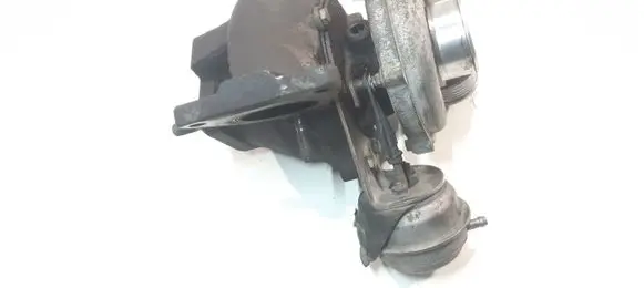 Volvo V70 Turbo 8699592 GT2052V