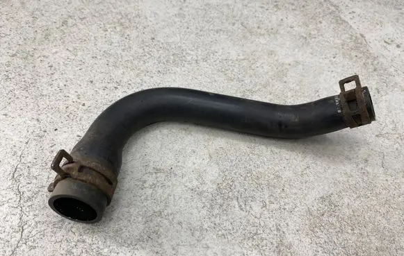 Opel Corsa D Breather/breather pipe/hose 55578995 464936462