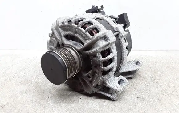 Volvo V70 Generator/alternator 31419556