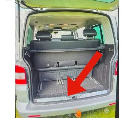 Volkswagen Multivan T5 Trunk/boot sill cover protection 7H5863459B
