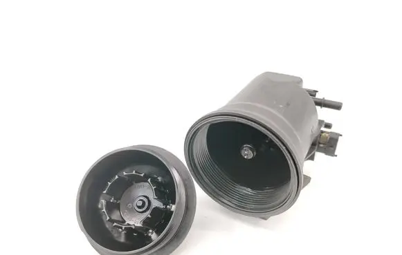 Opel Insignia A Fuel filter housing 13244294
