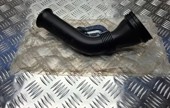 Fiat 500 Air intake hose/pipe 51898957