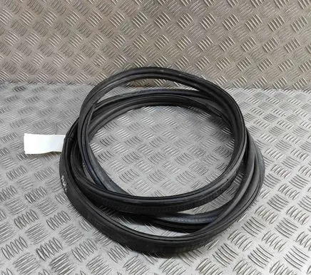 BMW X7 G07 Trunk rubber seal (body) 9854894