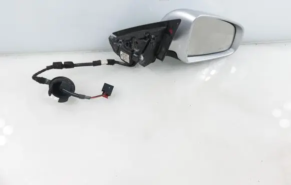 Audi A3 S3 8P Front door electric wing mirror 