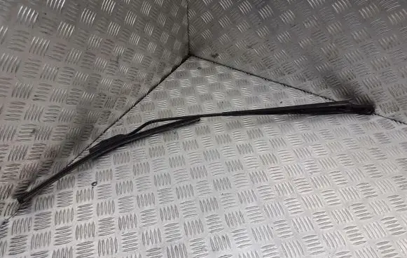 Citroen C5 Front wiper blade arm