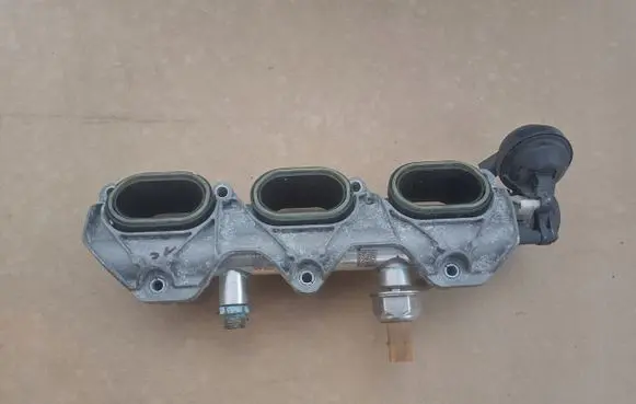 Audi A6 S6 C7 4G Intake manifold 06E907386D