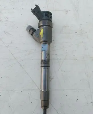 Iveco Daily 6th gen Fuel injector 0445110564 5801644454