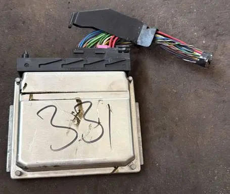 Volvo S80 Engine control unit/module 0281010319