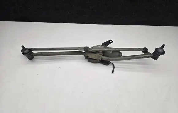 Mercedes-Benz Sprinter W906 Front wiper linkage and motor 405146 3354F