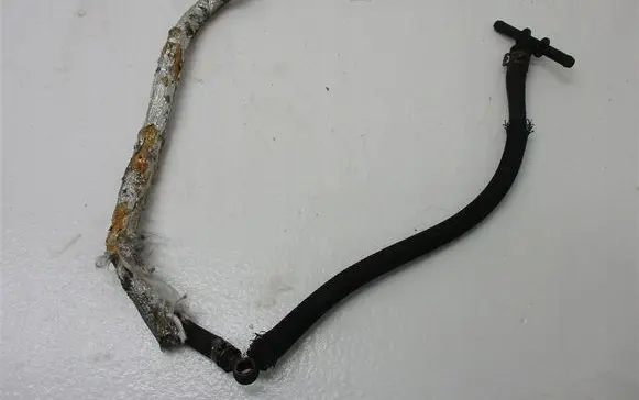 Audi A8 S8 D3 4E Fuel line pipe