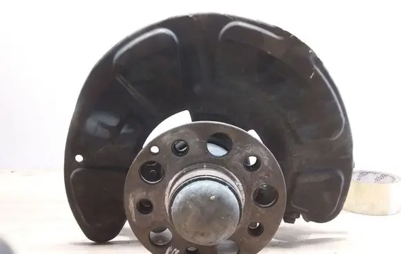 Mercedes-Benz E W212 Front wheel hub