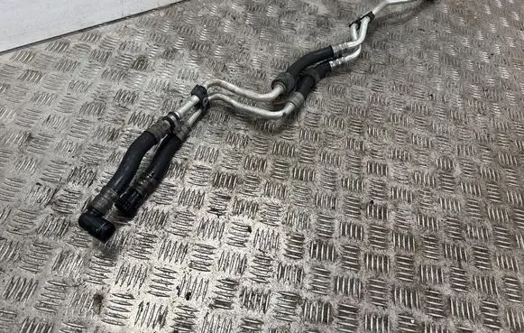 BMW 6 F12 F13 Gearbox oil cooler pipe/hose 7592401 7592402