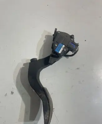 Audi A4 S4 B6 8E 8H Accelerator throttle pedal 8E1723523F 6PV00837600
