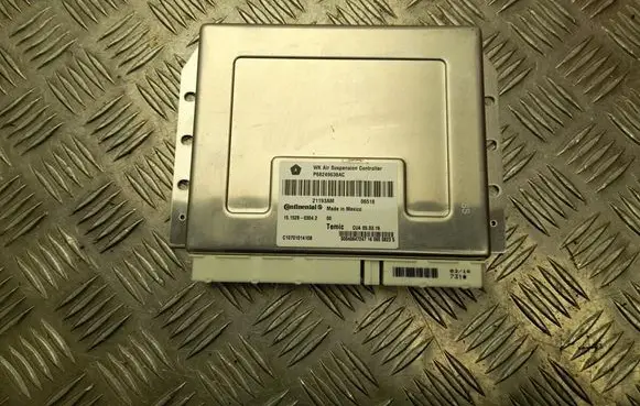Jeep Grand Cherokee Air suspension control unit module (rear) P68249638AC