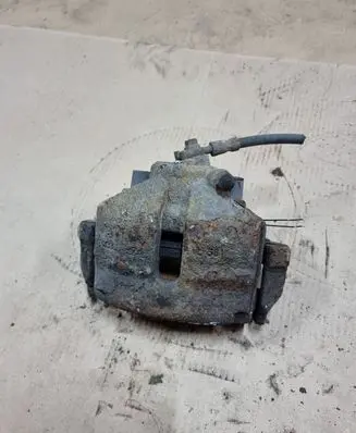 Volkswagen PASSAT B7 Front brake caliper NOCODE