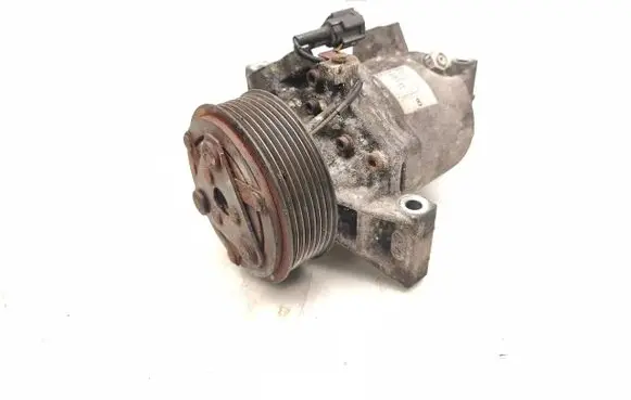 Nissan Juke I F15 Air conditioning (A/C) compressor (pump) 926001KA1B