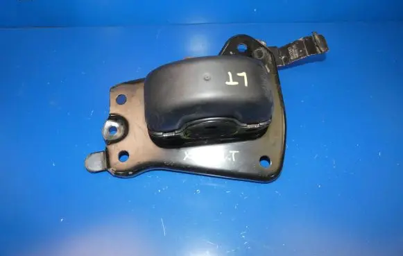 Volvo XC40 Rear suspension control arm 32221320 8888768072
