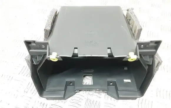 Volvo V50 Glove box 09491937