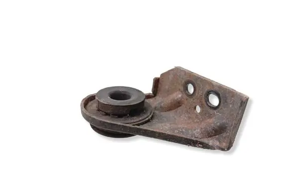 Hyundai Santa Fe Radiator mount bracket 