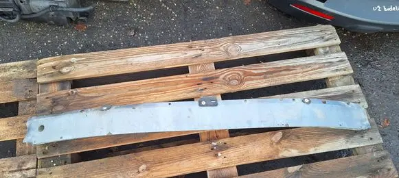 Opel Zafira B Front bumper cross member 24460537