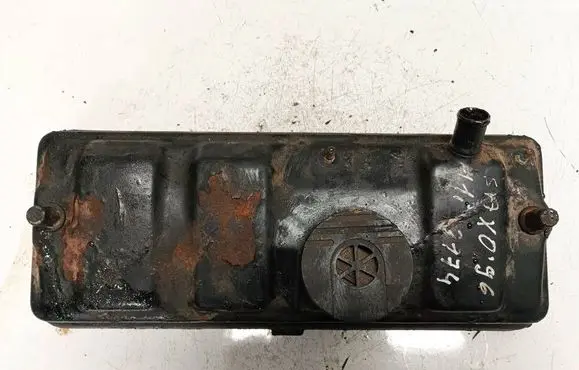 Citroen Saxo Rocker cam cover 