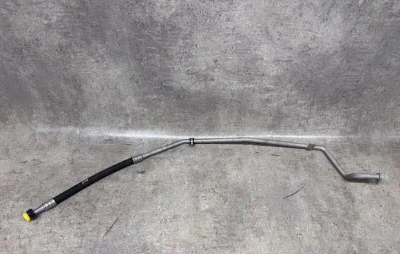 Mercedes-Benz SL R230 Oil cooling pipe A2305001872
