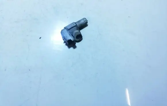 Ford Mondeo MK IV Camshaft position sensor 9665443580 2001x