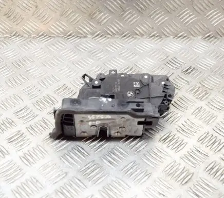 BMW X4 G02 Front door lock 9492100