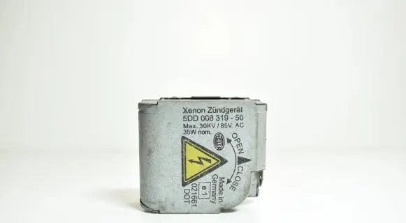 Audi A6 S6 C6 4F Headlight ballast module Xenon 5DD00831950