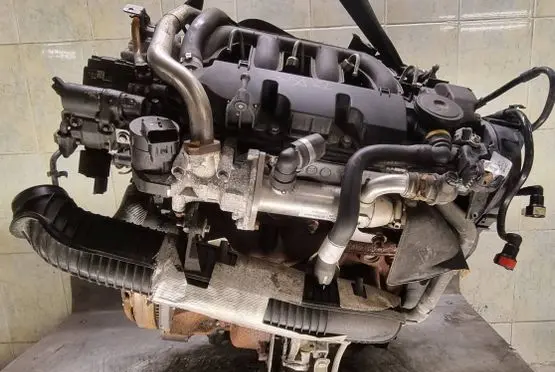Ford Kuga I Engine G6DG D4204T 8V4Q6007AB
