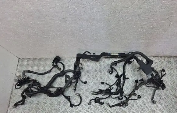 Toyota Auris 150 Engine installation wiring loom 8212102J20 8281512200K01 8281702420
