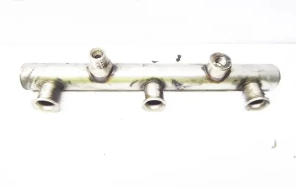 Audi A6 S6 C6 4F Fuel main line pipe 06E130089