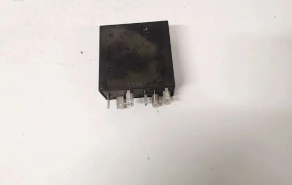 Audi TT Mk1 Other relay 4b0955531a