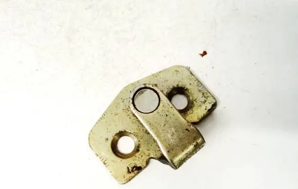 Opel Astra G Front door lock loop/hook striker 