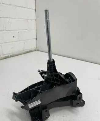 Ford Fiesta Gear shifter/selector C1BR7C453
