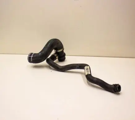 BMW 5 F10 F11 Engine coolant pipe/hose 7639998